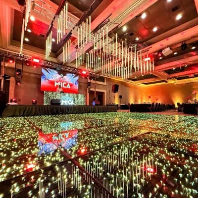 Pista de Baile estrellada 7x5 o 6x6 / 100 personas 