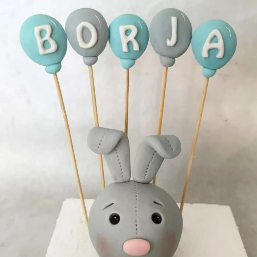 Globitos de fondant con el nombre del bebé (precio por letra)