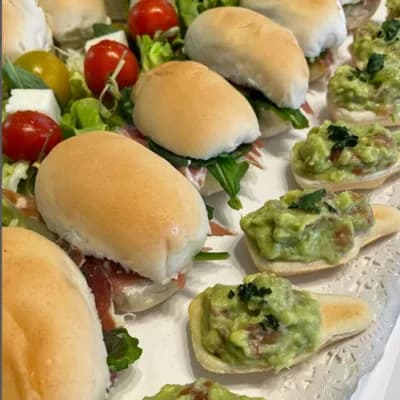 Tapaditos de Jamón Serrano y Rúcula