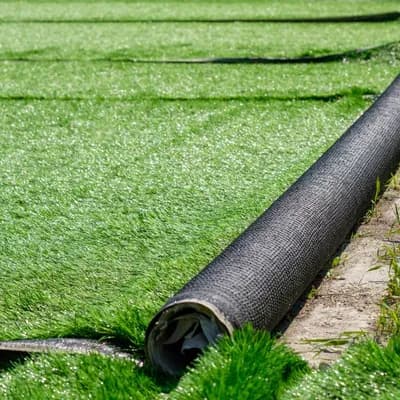 Arriendo de pasto sintético (100 m² mínimo)