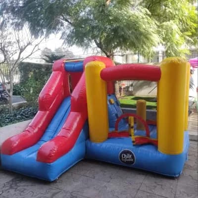 Castillo Inflable Tricolor