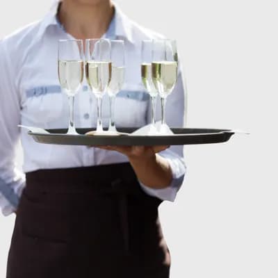 5 Meseros 2 Bartenders