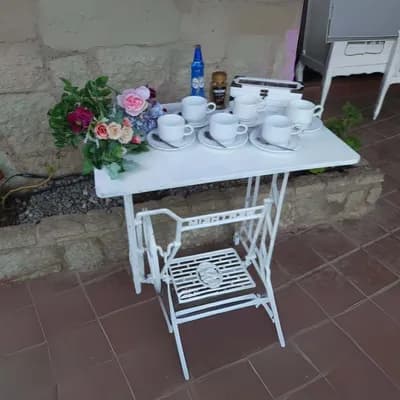 Mesa máquina de Coser acondicionada