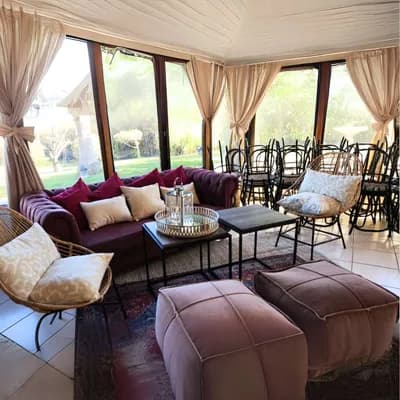 Lounges formales para recinto techado-Morado