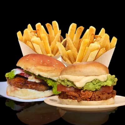 25 Hamburguesas + 25 Mechadas + 50 Papas Fritas