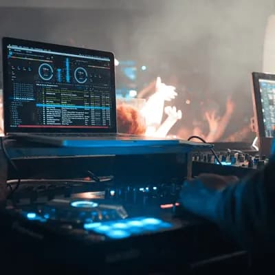 Dj, iluminación y Sonido